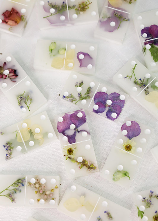 Resin Flower Domino’s Set